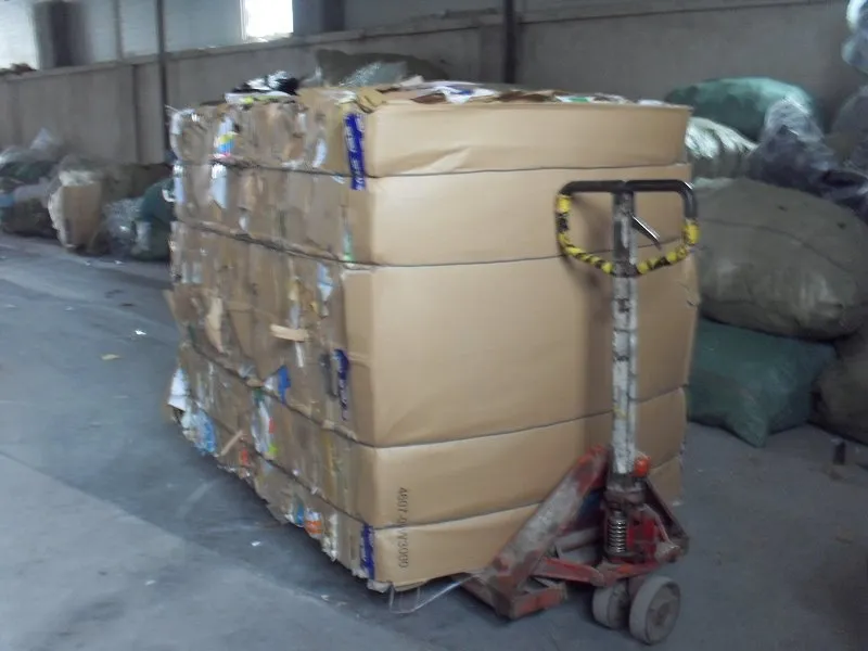 Horizontalna balirka za papir EPA-125